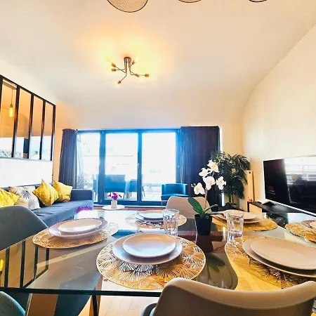Bright&cozy 2 Br In Center Apartament *