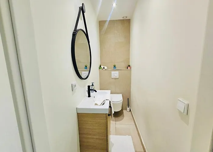 Apartment Bright And Cozy 2 Bedroom In Center *