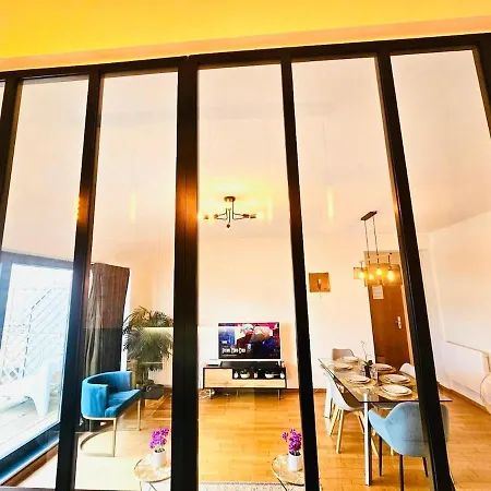 Bright And Cozy 2 Bedroom In Center 公寓 *